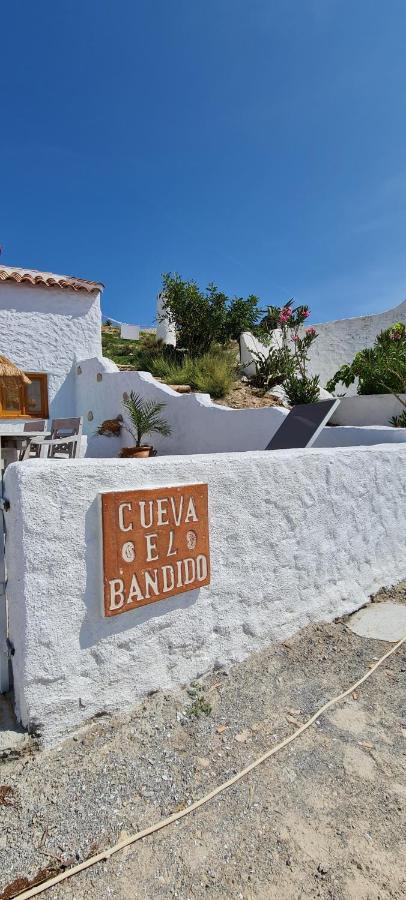 Cuevas Los Coloraos - El Bandido Villanueva de las Torres Zewnętrze zdjęcie